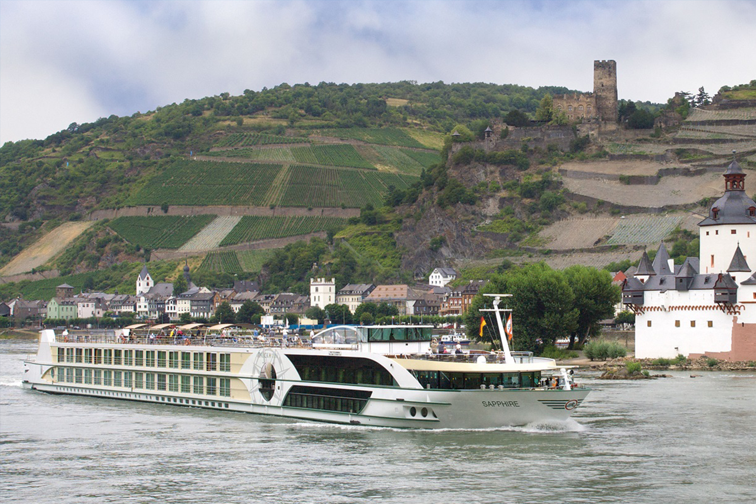 Crucero MS River Sapphire 8 Días y 7 Noches por el Danubio Mágico desde USD 2.315
